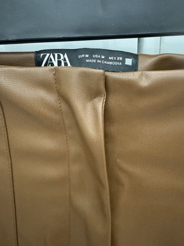 Брюки Zara из эко кожи