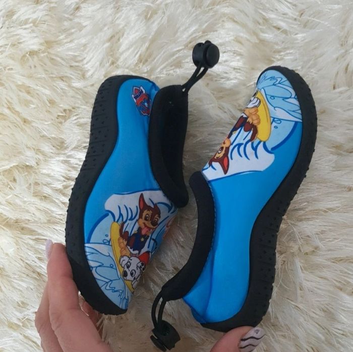 Încălțăminte pentru apa
