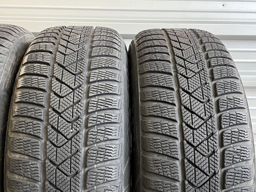 Зимни гуми 225/55/17 Pirelli