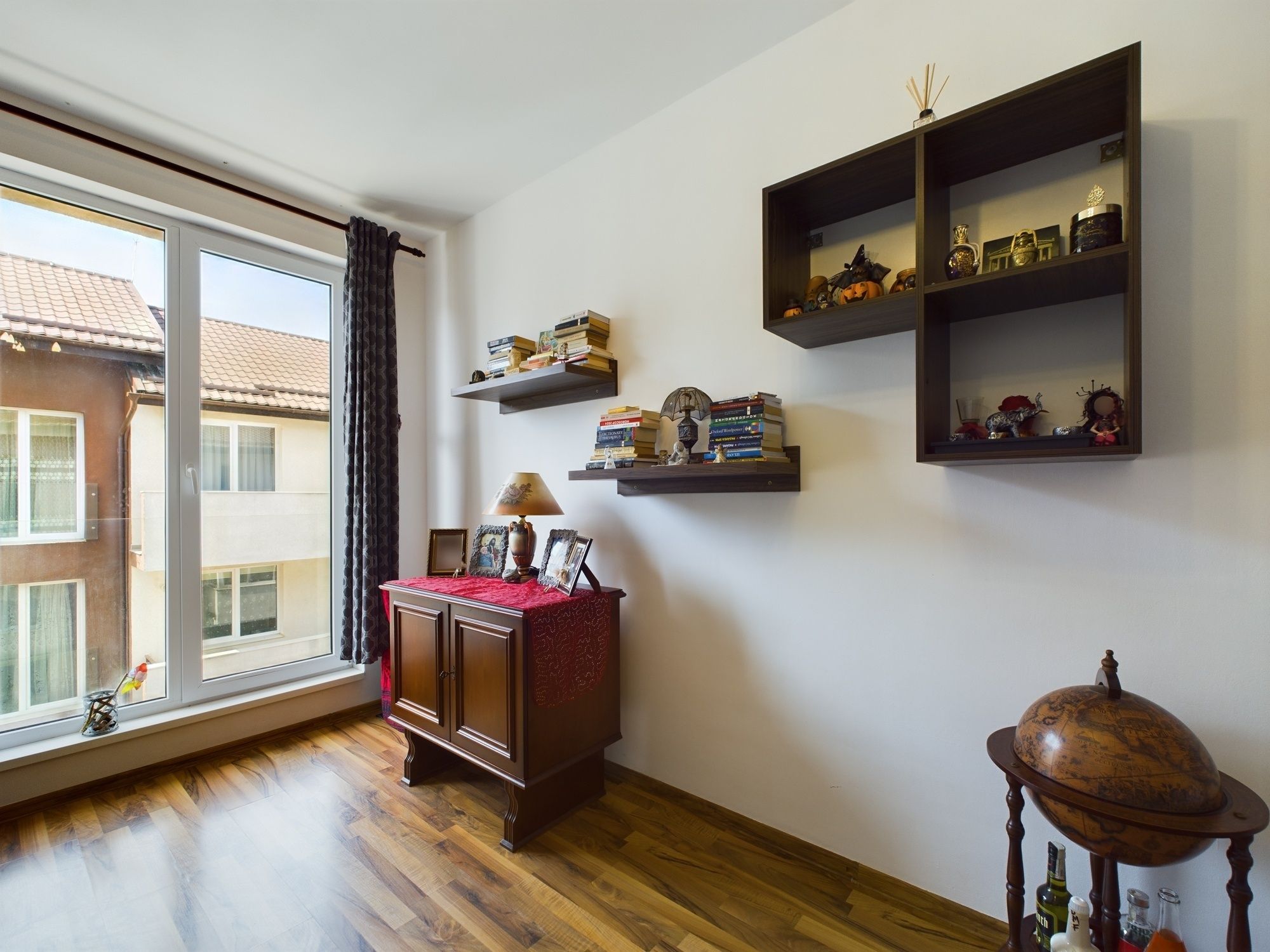 Apartament 3 camere + parcare + boxă, str. Florilor, Florești, Cluj