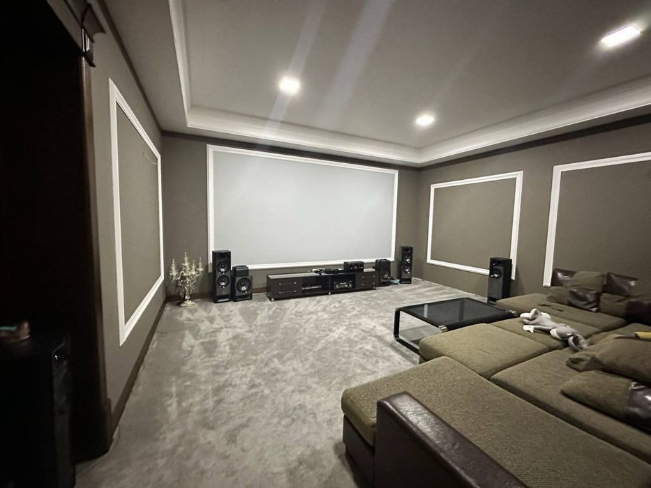 Дом продаётся 16-соток. Мирзо Улугбек район Центр Луначарского.