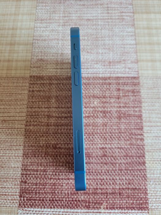 iPhone 13 mini запазен