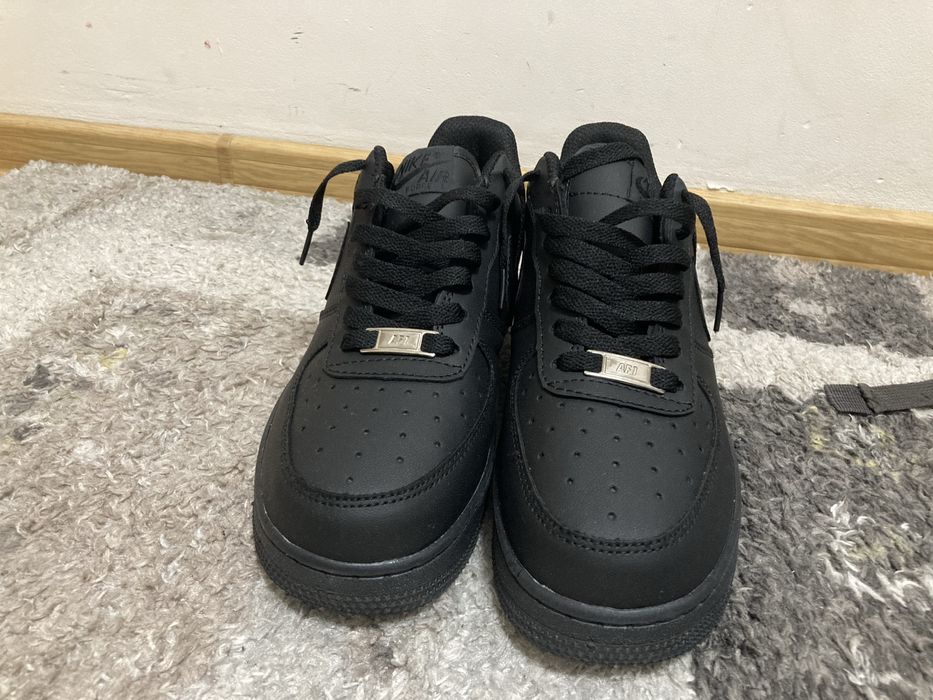 AirForce 1 black nepurtati