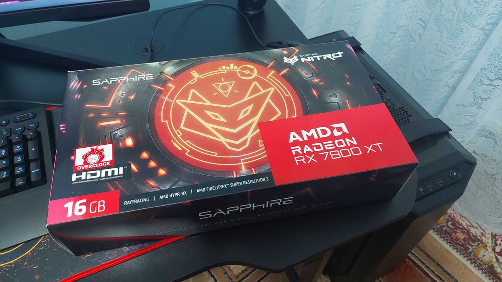Sapphire Nitro+ rx 7800xt 
SAPPHIRE NITRO+ AMD Radeon™ RX 7800 XT 16GB
