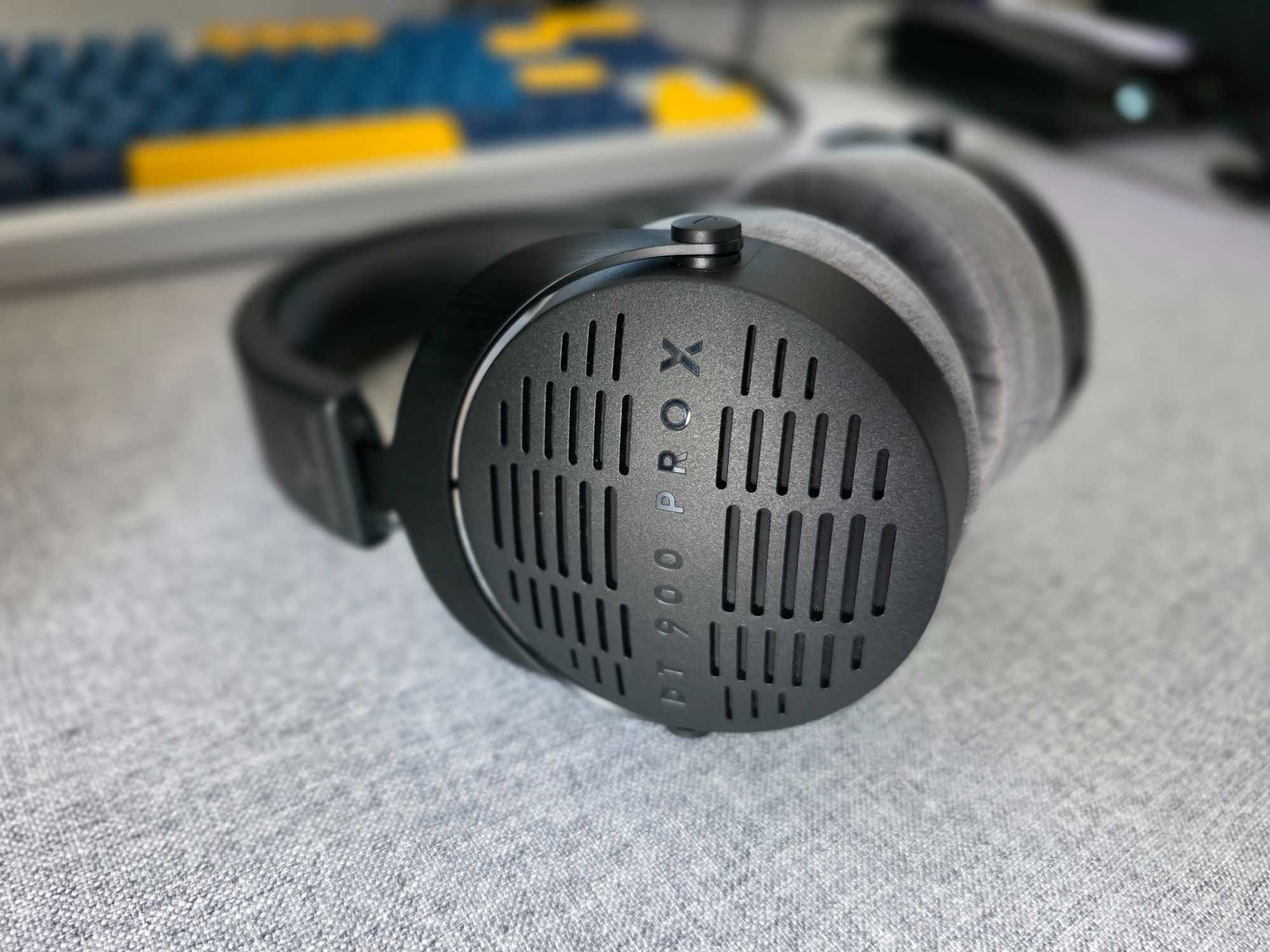 Продам студийные наушники открытого типа Beyerdynamic DT 900 PRO X