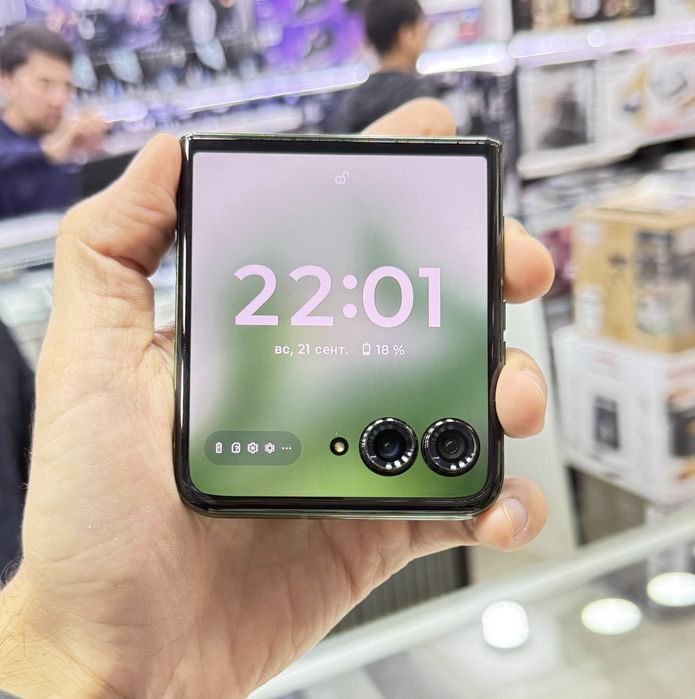 motorola razr 50 ultra 512 gb green + buds