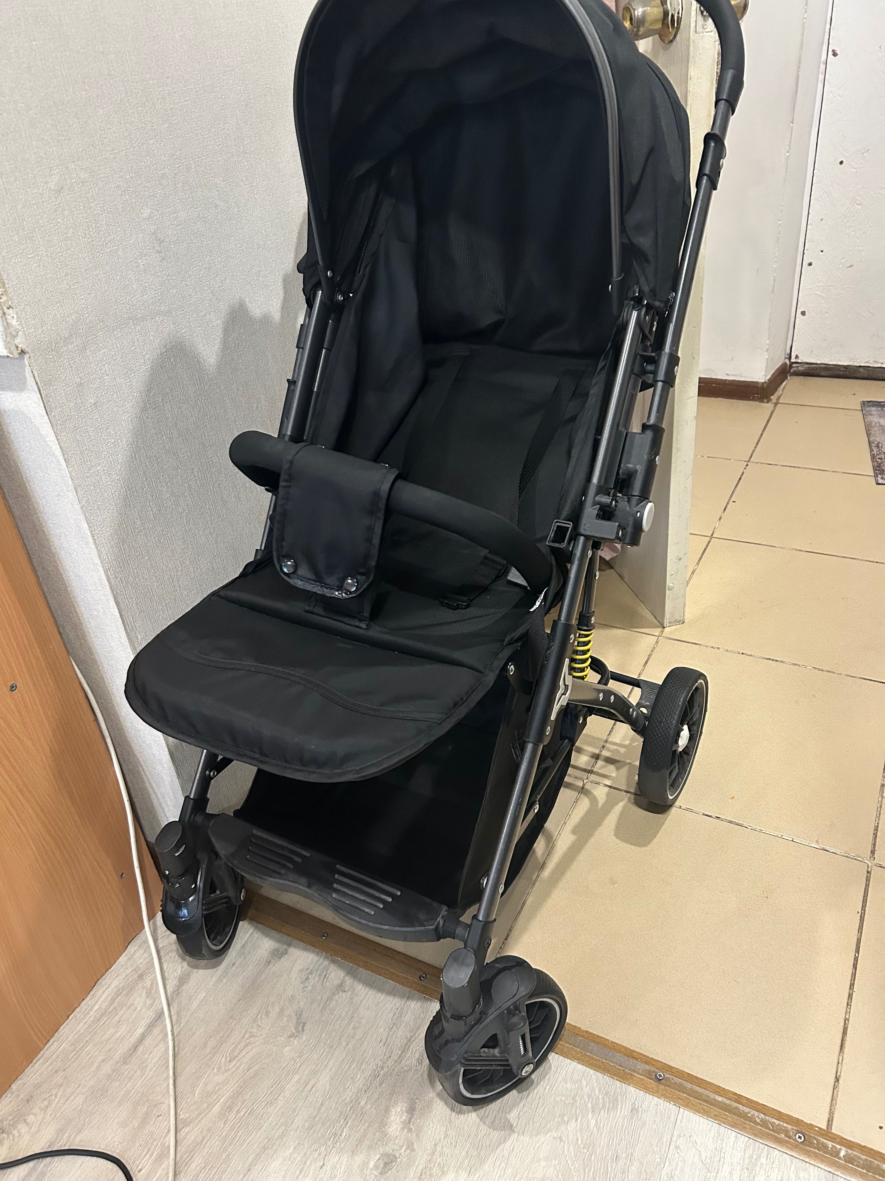 Продам. Прогулочную коляску