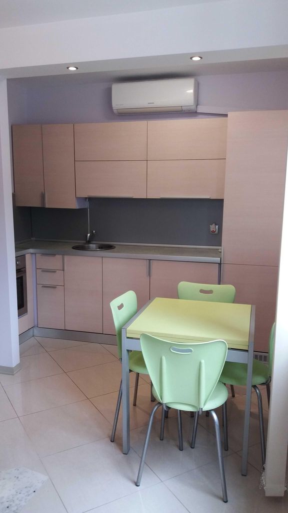 Дава се под наем Двустаен апартамент в София, Лозенец - 61 кв.м за 640 € - Снимка #3