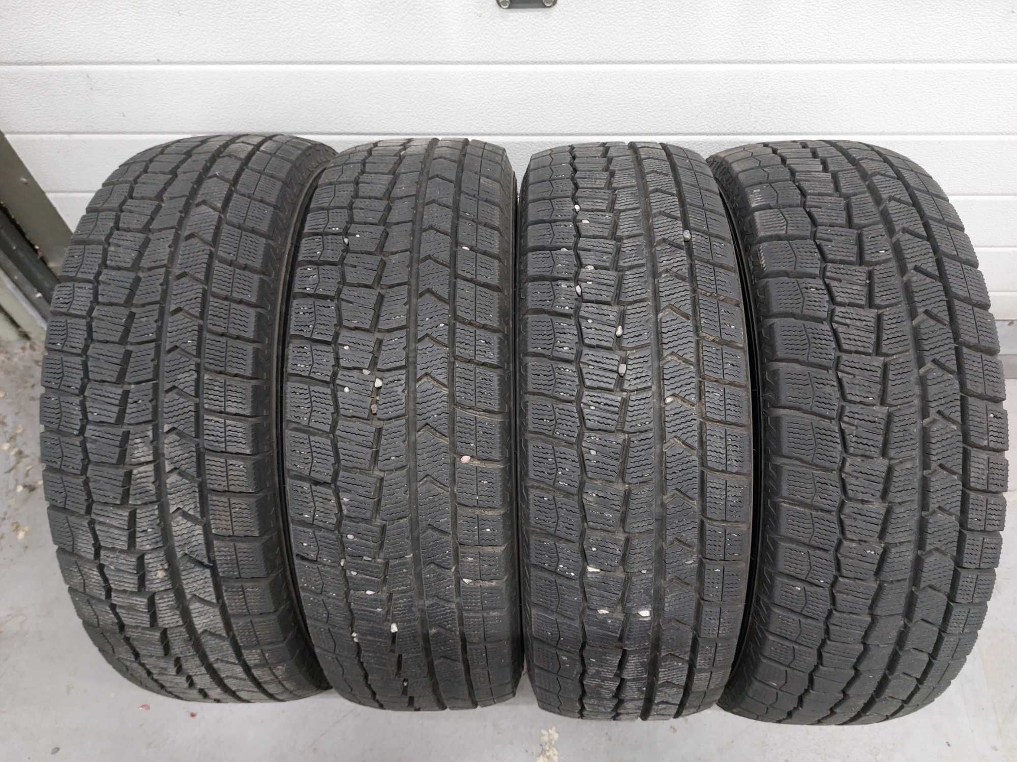 Продам комплект зимних шин 195/65R15 Dunlop Winter MAXX WM 02 91T