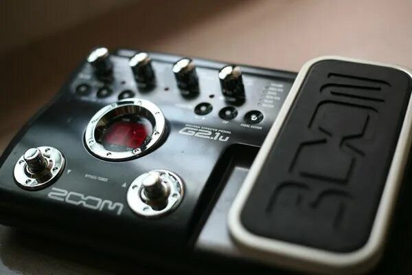 Pedal zoomg2.1u sotiladi