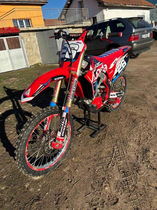 Много красив КРОСОВ МОТОР!!