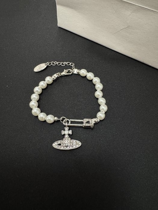Bratara Vivienne Westwood Silver Pin Pearl