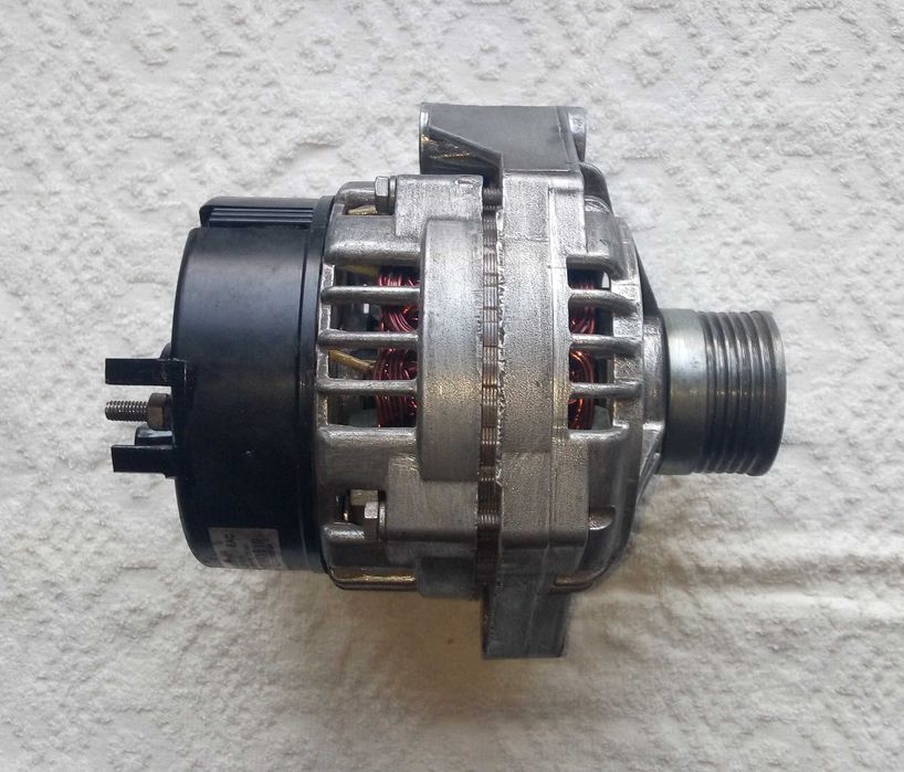 Генератор 90А для ВАЗ 2123 Шевролет Нива