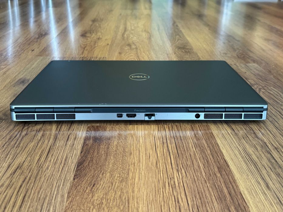 17.3' FHD i7-10750H DELL Precision 7750 32GB DDR4/512GB/RTX 4000 8GB