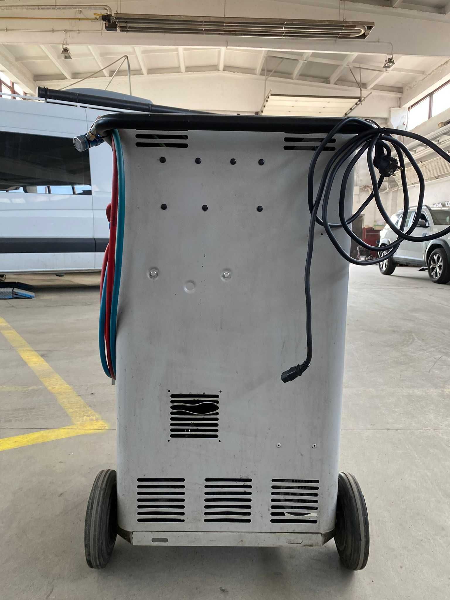 Aparat clima automat BRAIN BEE 6000 incarcare sistem AC auto  R134a