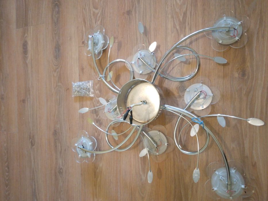 Lustra modernă de tavan cu 4 brațe, 8 panouri iluminat, 24 leduri