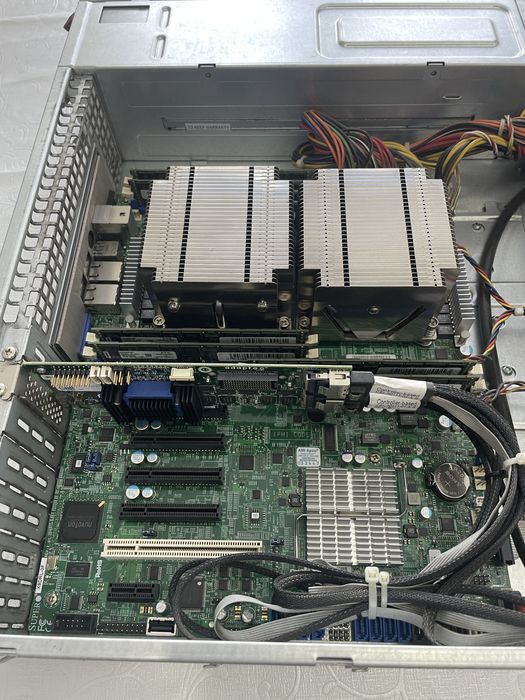 Серверное шасси CSE-825