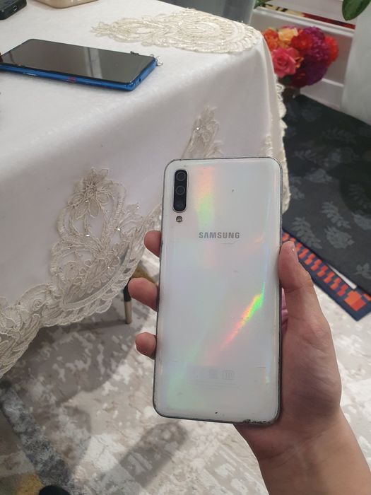 Samsung a50 64 gb