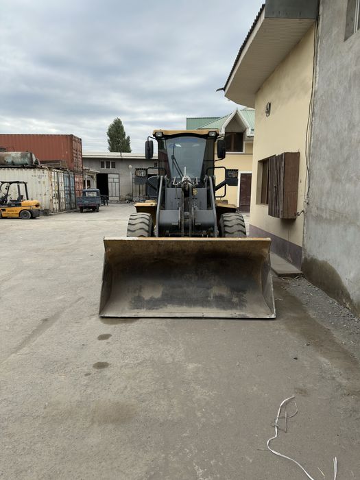 XCMG LW300FN Погрузчик  сотилади