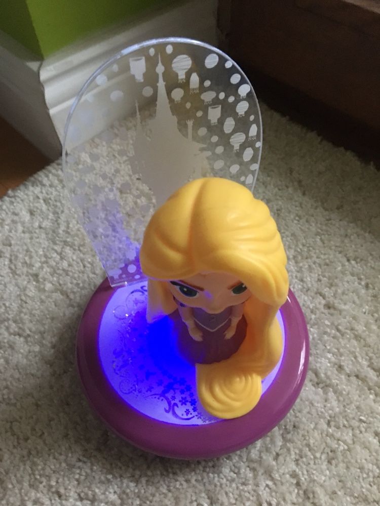 Lampa cu lanterna Rapunzel