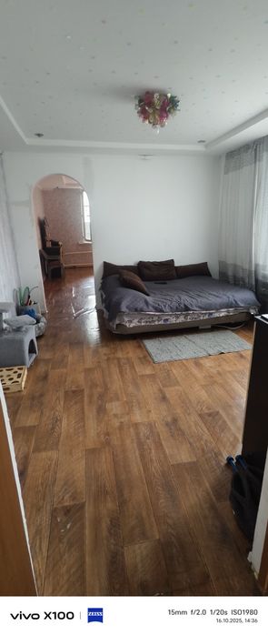 Сдается дом 45 квадратов,с мебелью. Дом на 2 хозяев с общим двором.