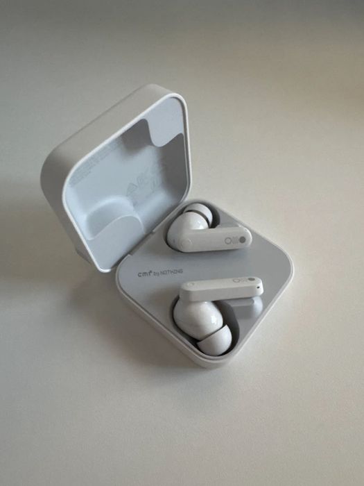 Беспородные наушники CMF Buds by Nothing