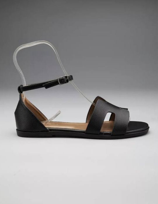 босоножки HERMES люкс новые 36размер! отличного качества с коробкой