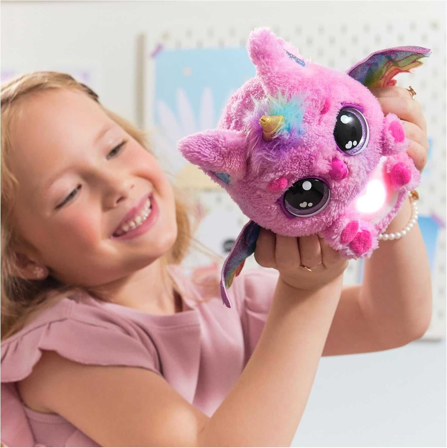 Hatchimals Излюпващо се яйце изненада Интерактивна играчка изненада