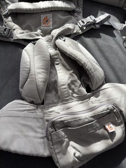 Marsupiu Ergobaby Omni 360 cu Husa de iarna originala