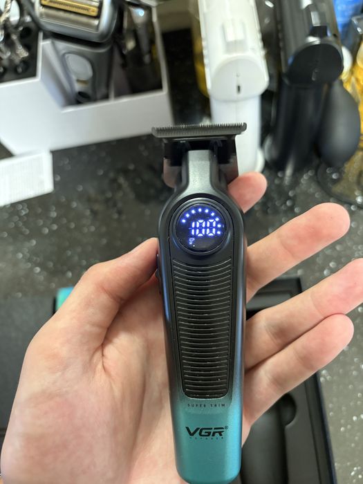 Masina de tuns VGR