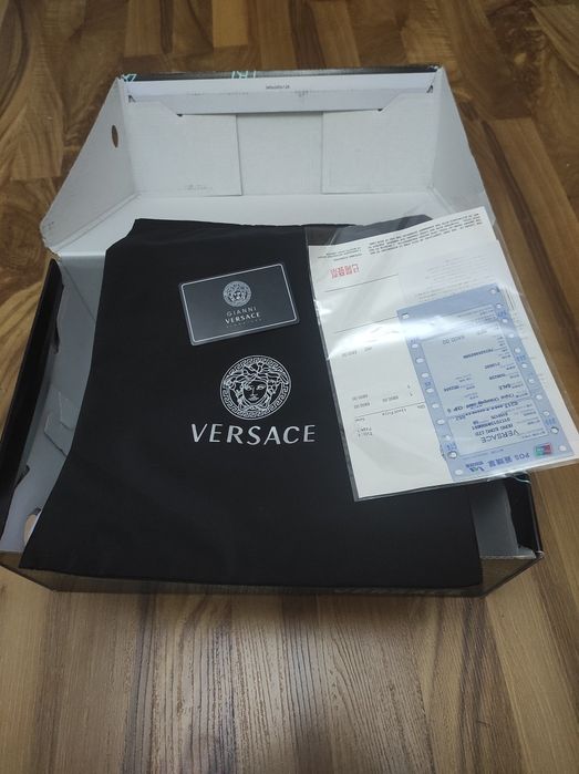 Versace chain reaction triple white
