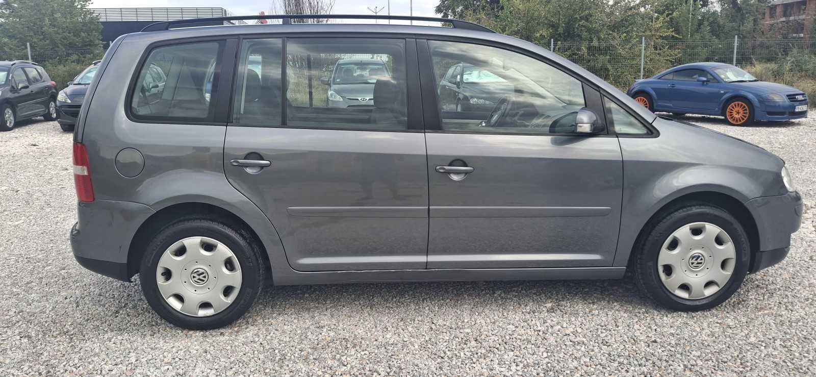 Volkswagen Touran 1.6FSI 115PS (6+1места)