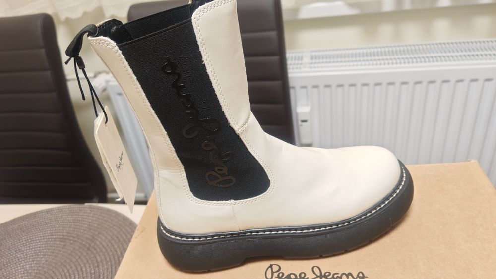 Нови боти Pepe Jeans