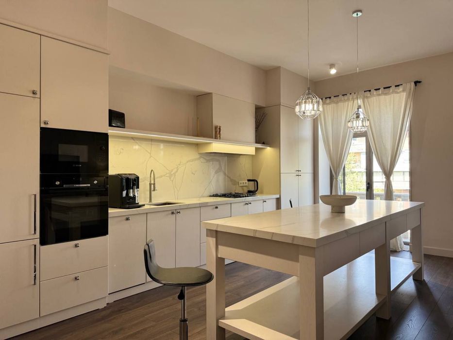 Ц-1 , Новостройка , 125 м2 ( 3 комнаты )