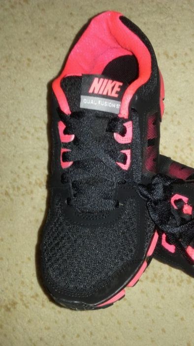 Asidasi Nike originali nr.38, model nou, ca noi!