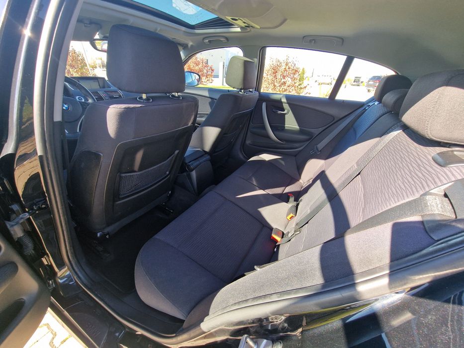 BMW 116D -Acum si in Rate-XENON-Trapa-Navigatie-Climatronic-Grantie