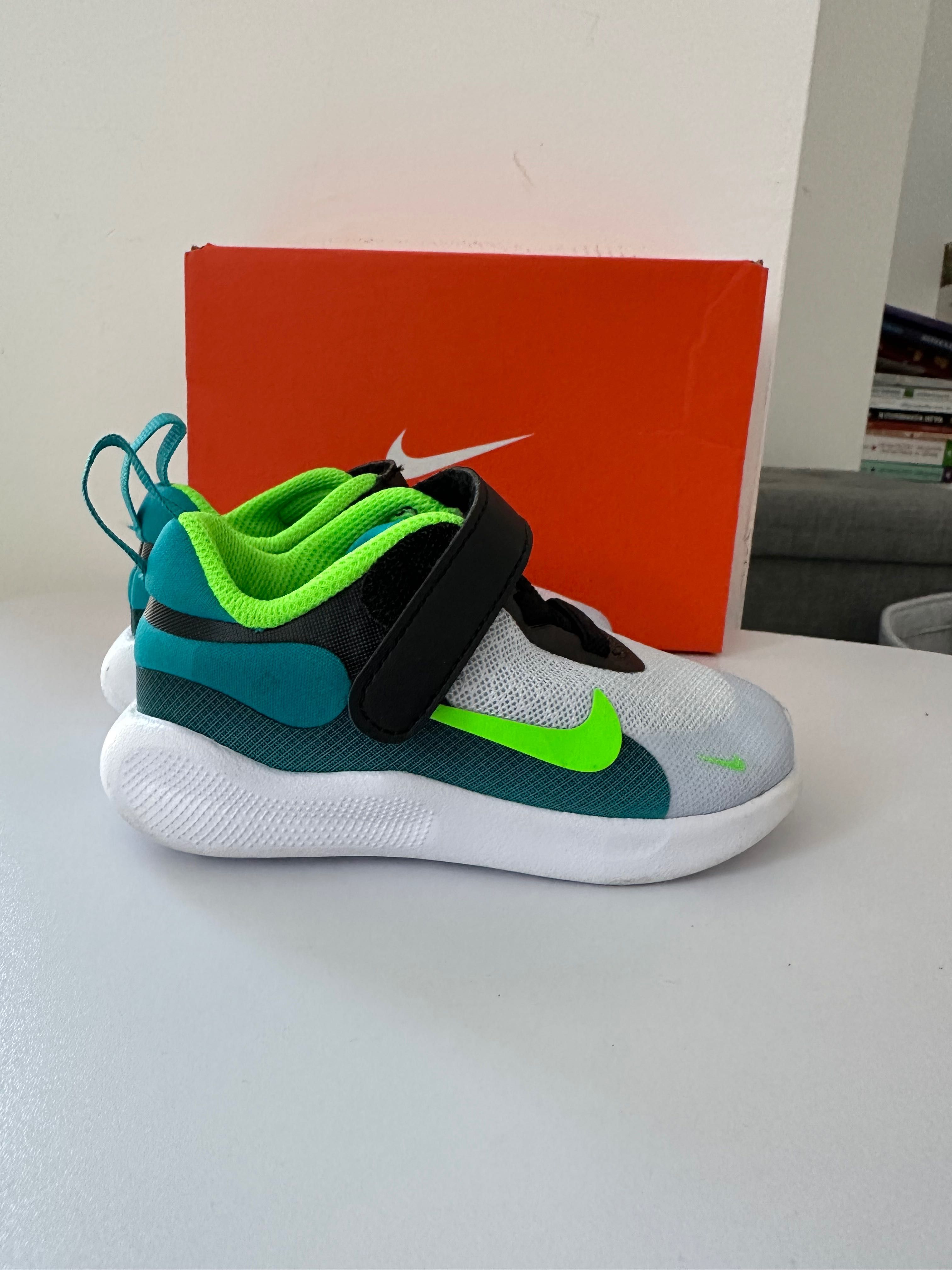 детски маратонки nike размер 22