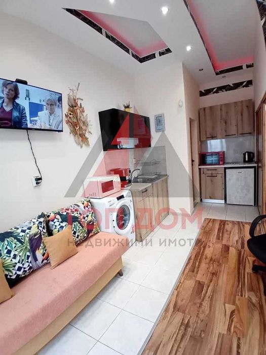 Дава се под наем Двустаен апартамент в Варна, Бриз - 45 кв.м за 459 € - Снимка #1