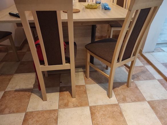 Кухненска маса със 6 стола