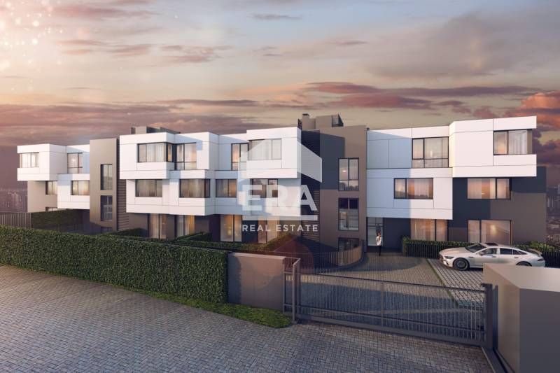 Продава се Тристаен апартамент в Варна, Бриз - 137 кв.м за 2106 €/кв.м - Снимка #10