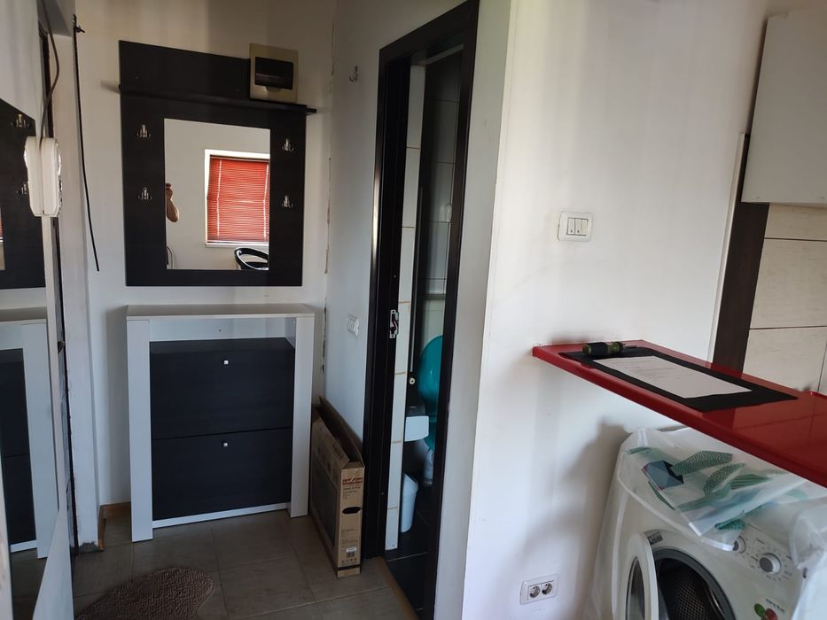 Garsoniera in poarta 6 Constanta aproape de Liceul Lucian Blaga

Mobil
