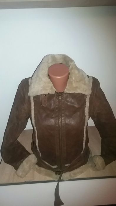 Cojoc din piele folosit in stare foarte buna