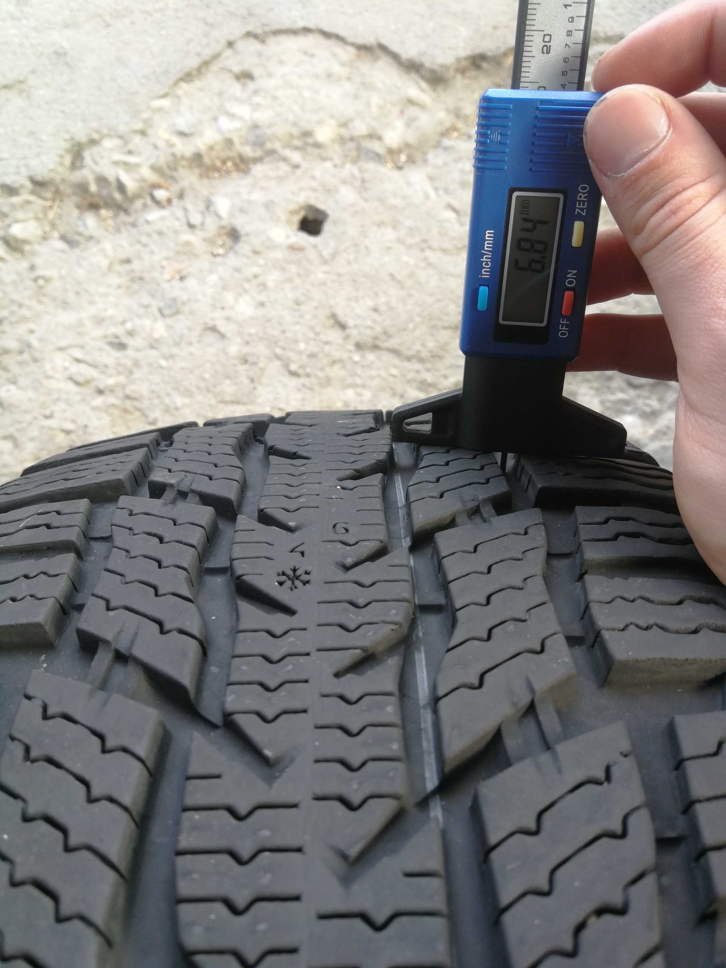 2 бусови зимни гуми R17C 215/60 Nokian WRC3 109/107T