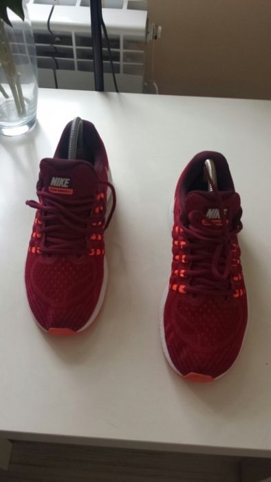 Nike Air Zoom Vomero 11 Womеn Cherry Size 40.5/26sm НОВО!