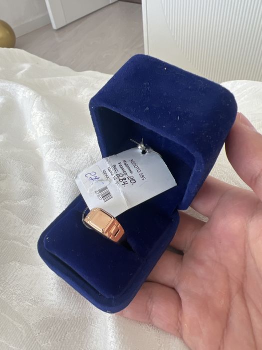 Продам мужское золотое кольцо