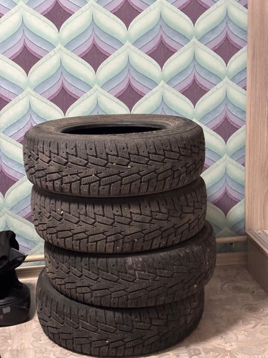 Продам зимние шины б/у на14