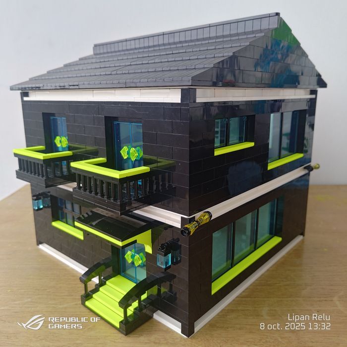 Vând casă din lego.