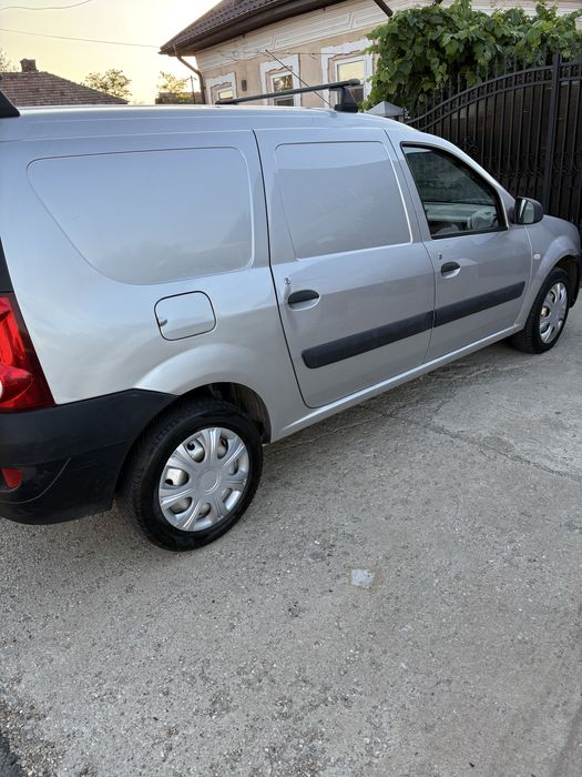 Vand dacia van .