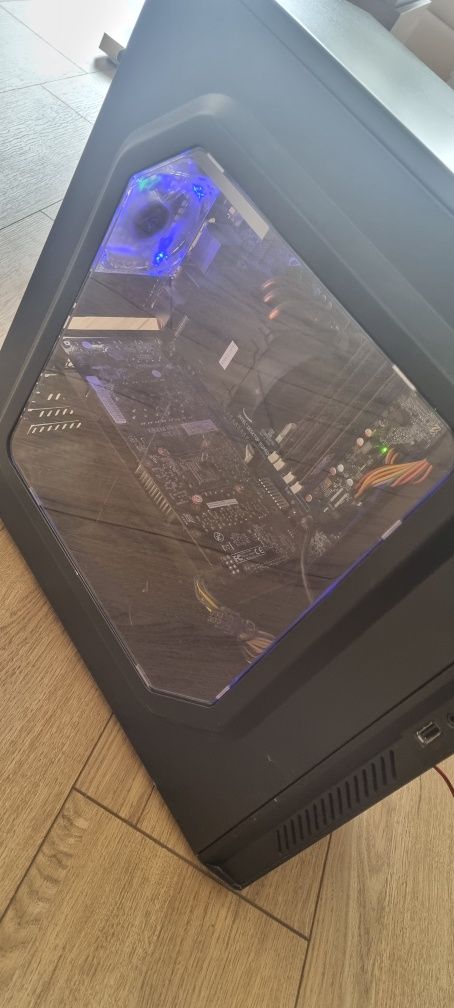 Настолен компютър, pc