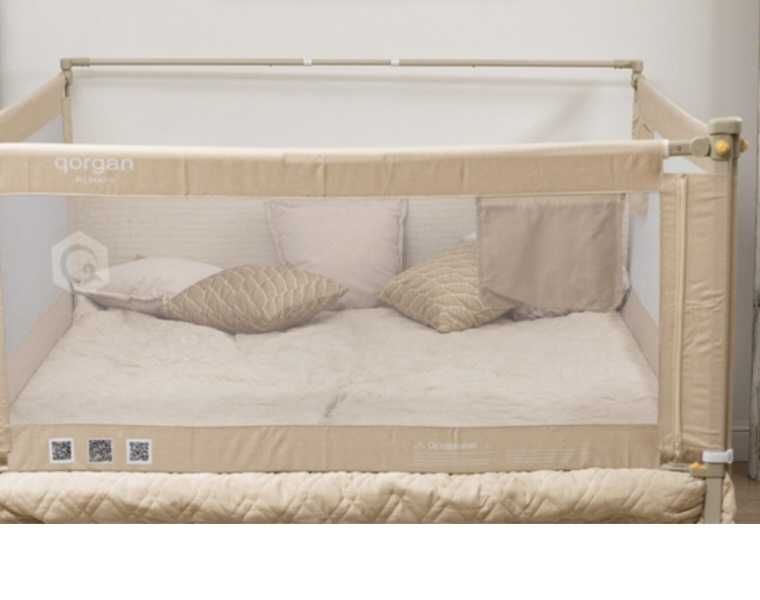Бортики 4 штуки на кровати для безопасности детей с соединителем